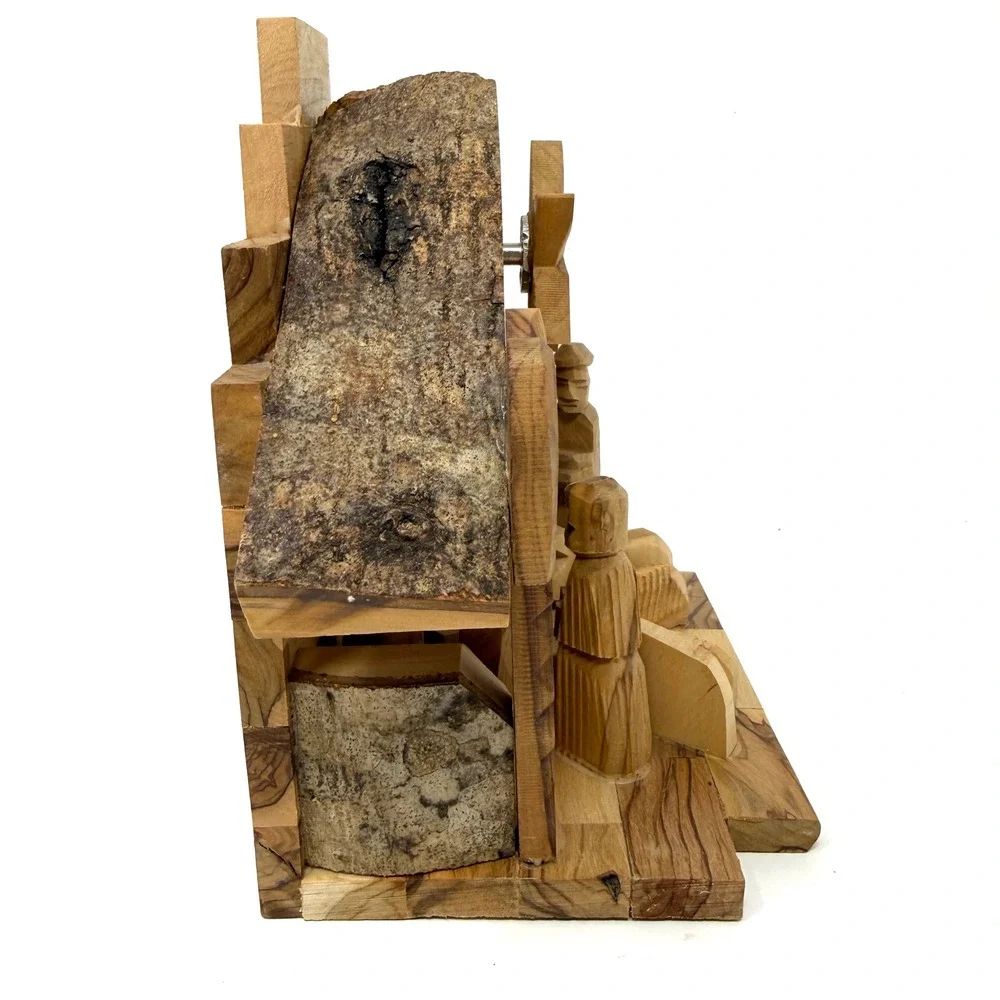 Hand Carved Olive Wood Nativity Scene Stable Creche Music Box Christmas Decor‎